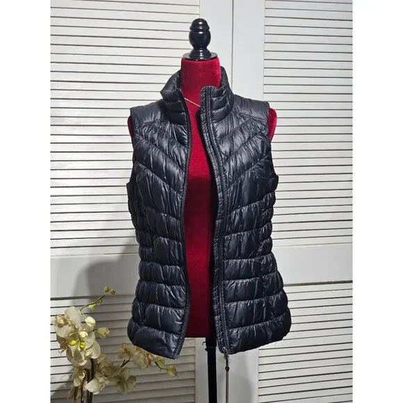 Athleta Women's Black Nylon Shell Puffer Downalicious Deluxe Vest Size M 2987 - Picture 7 of 13